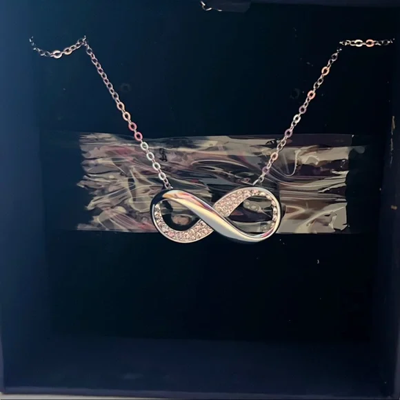 Swarovski Infinity Necklace in Silver NWT - Picture 5 of 6